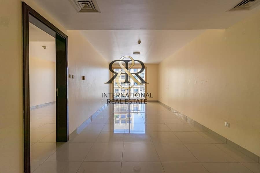 Spacious 2 Bedrooms Plus Study with Balcony | Pool View
