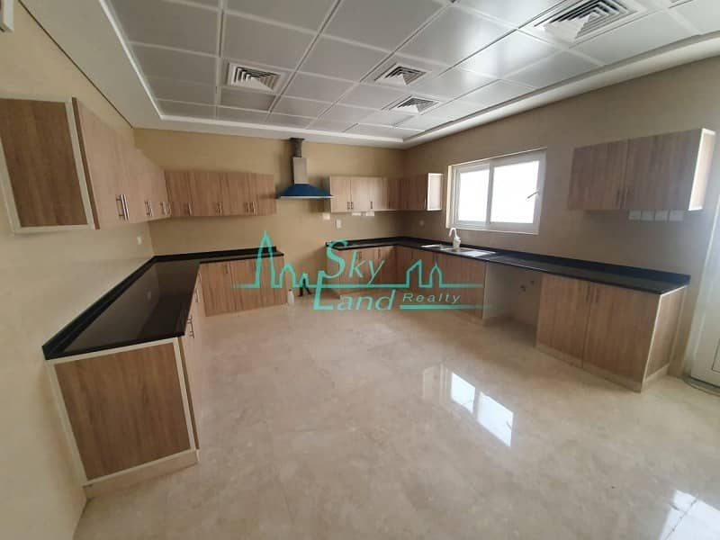 4 Brand New 5 Bed+Maids+Drivers|Shared Pool