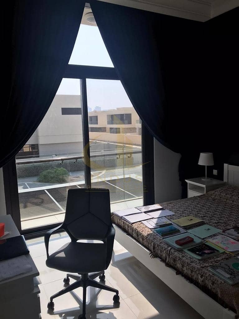 11 Single Row Upgraded 4BR+M | THL-A | Rochester Damac