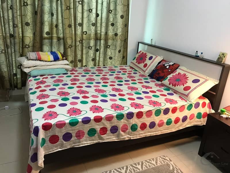 8 SUPER CLEAN FURNISHED 1 BEDROOM WITH BRIGHT INTERIORS