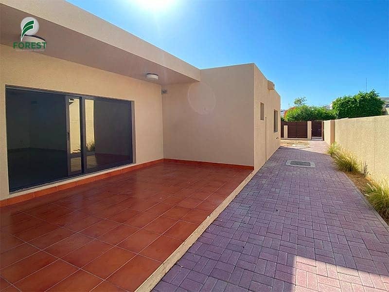 14 Renovated | 3BR Villa |Private Pool and Garden