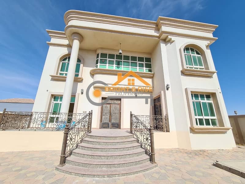 DELIGHTFUL 5 MASTER BEDROOMS VILLA WITH PRIVATE YARD IN MBZ