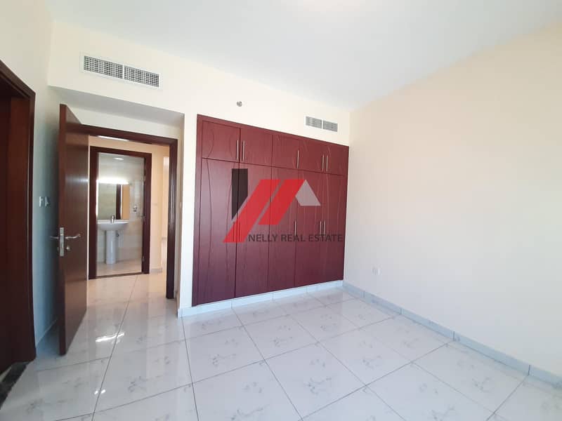 5 Like a New 2 BHK 3 Baths Huge Balcony Wardrobe Parking Rent 46k