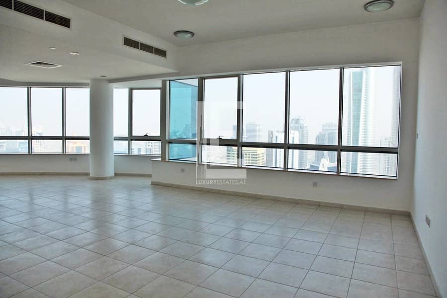 Duplex Penthouse | Large Terrace | Convenient Location