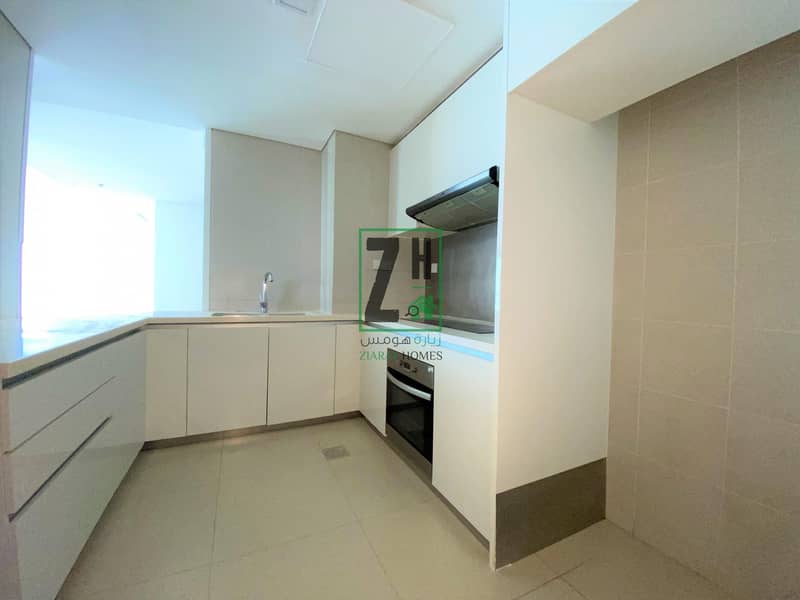 5 "Luxurious Yet Affordable 3 Bedroom w/ Balcony Over-Seeing Abu Dhabi (Stove Included)"