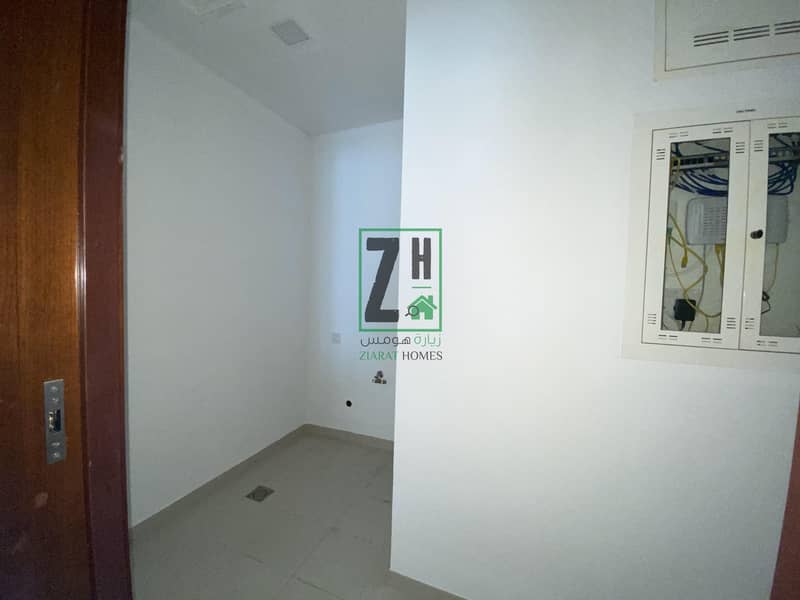 19 "Luxurious Yet Affordable 3 Bedroom w/ Balcony Over-Seeing Abu Dhabi (Stove Included)"