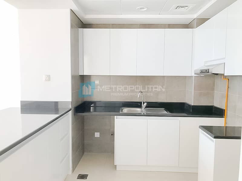 3 Spacious and Bright Unit | Investors Deal| Rented