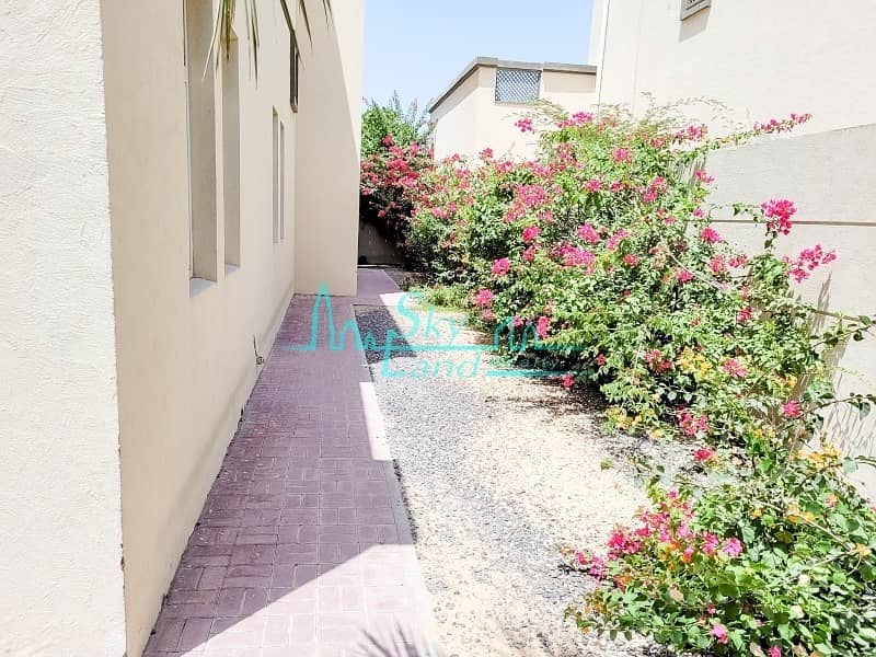 19 Jumeirah Park Villa|4-BR+Maid|Open Kitchen|Private Pool|Garden