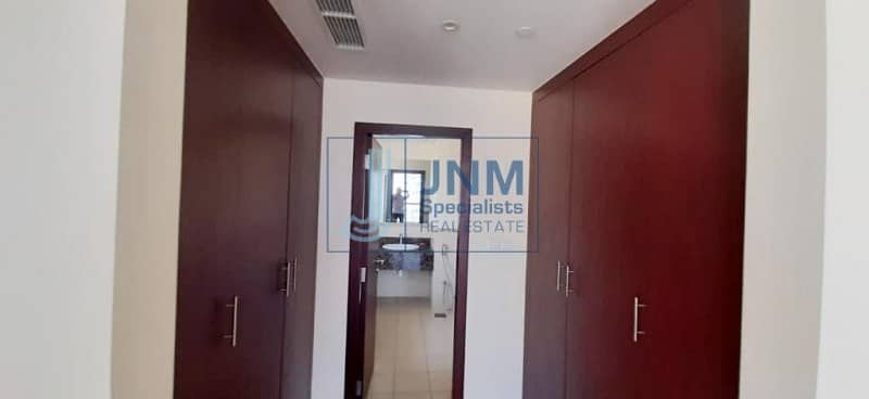 5 Vacant now! Partial Marina View | Higher Floor |