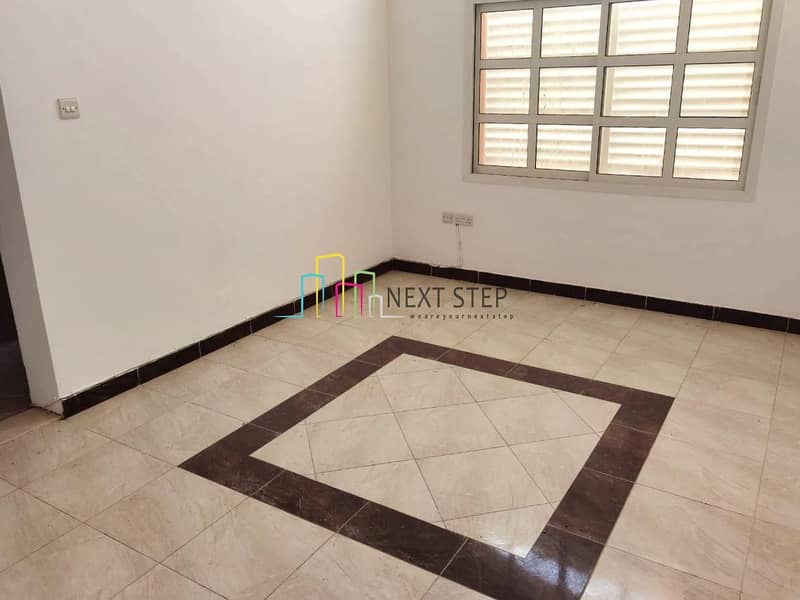 5 Charming 4 Bedroom with l Water l Electricity l Maintenance l Parking