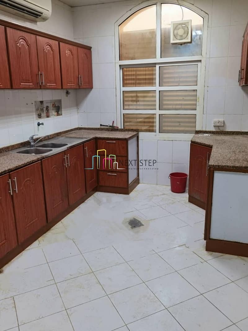 7 Charming 4 Bedroom with l Water l Electricity l Maintenance l Parking
