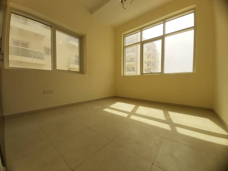Квартира в Аль Варкаа，Аль Варкаа 1, 2 cпальни, 40000 AED - 5114360