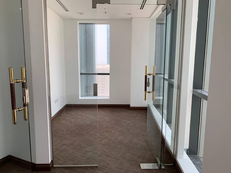 4 High Floor [ Glass Partition ] Call Now