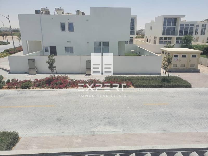 2 Spacious Brand New | 3BEDROOM+maid | Trixis