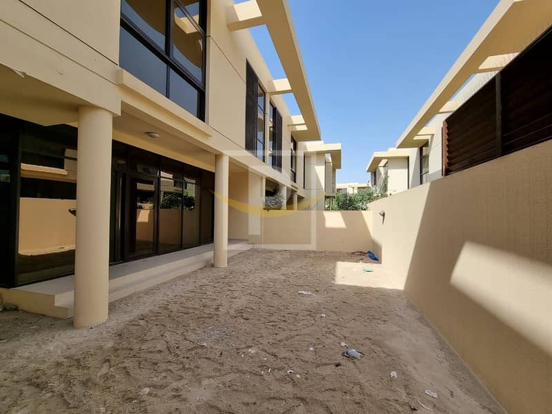 9 Ready to Move | 3 Bed Villa | Best Price for Cash Buyers | VIP
