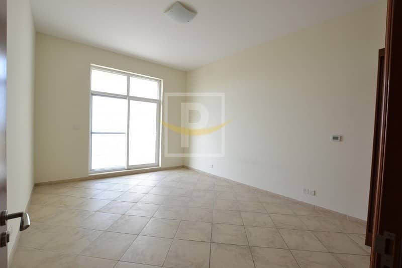 22 Mall View Vacant 3BR With Maid and Laundry Apt For Sale | F VIP