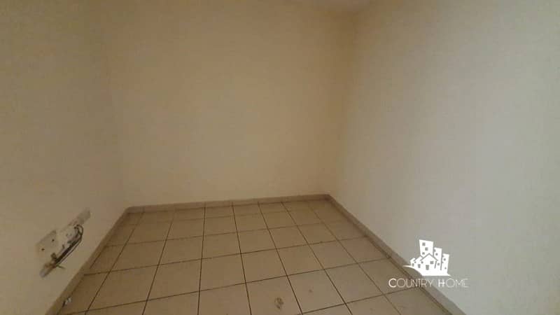 9 2BR + Study | Park and Pool View | Chiller Free