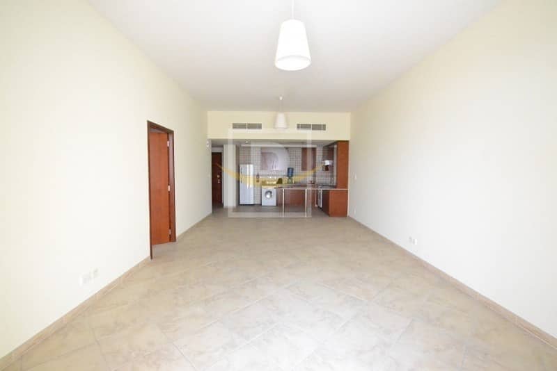 Vacant Fourth Floor Mall View 1BR Apt For Rent | FVIP