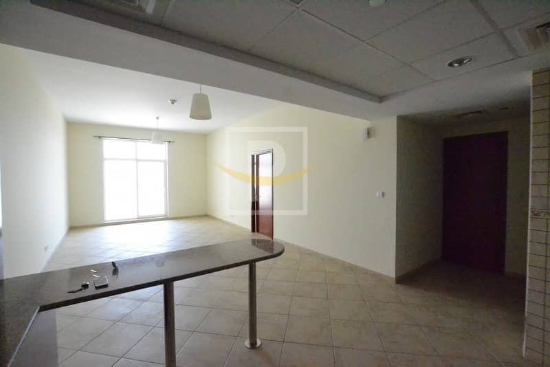 2 Vacant Fourth Floor Mall View 1BR Apt For Rent | FVIP