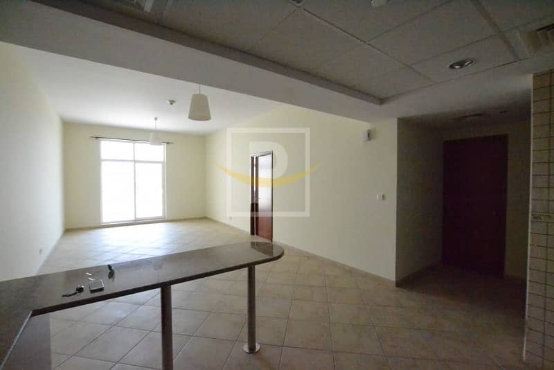 4 Vacant Fourth Floor Mall View 1BR Apt For Rent | FVIP
