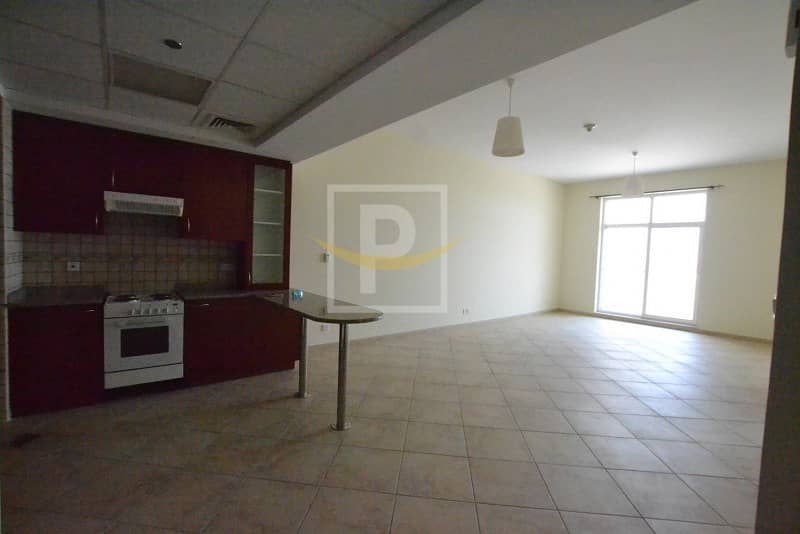 5 Vacant Fourth Floor Mall View 1BR Apt For Rent | FVIP