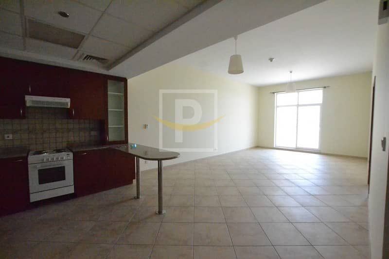 7 Vacant Fourth Floor Mall View 1BR Apt For Rent | FVIP