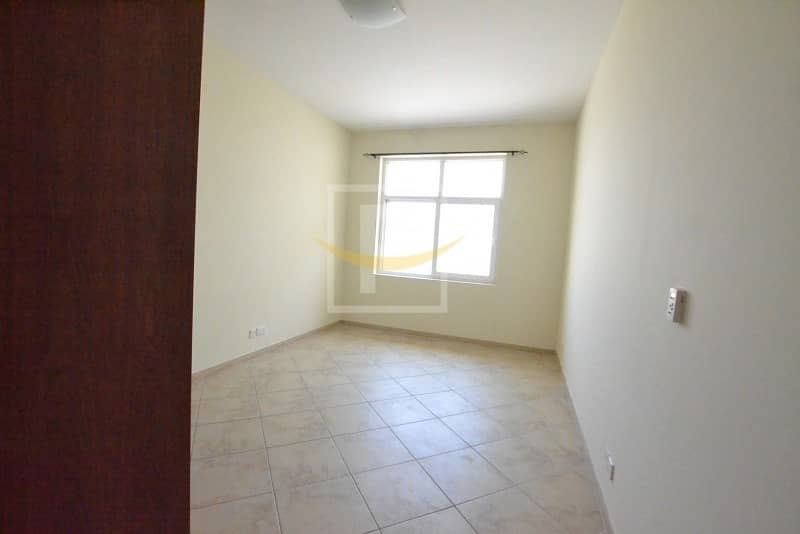 8 Vacant Fourth Floor Mall View 1BR Apt For Rent | FVIP