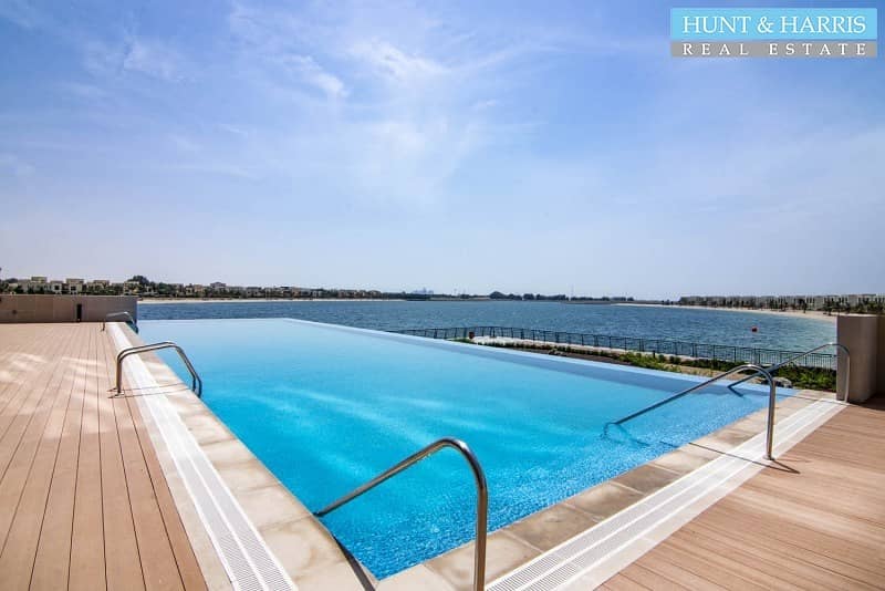 14 Brand New 1 Bedroom Apartment With Beautiful Lagoon View