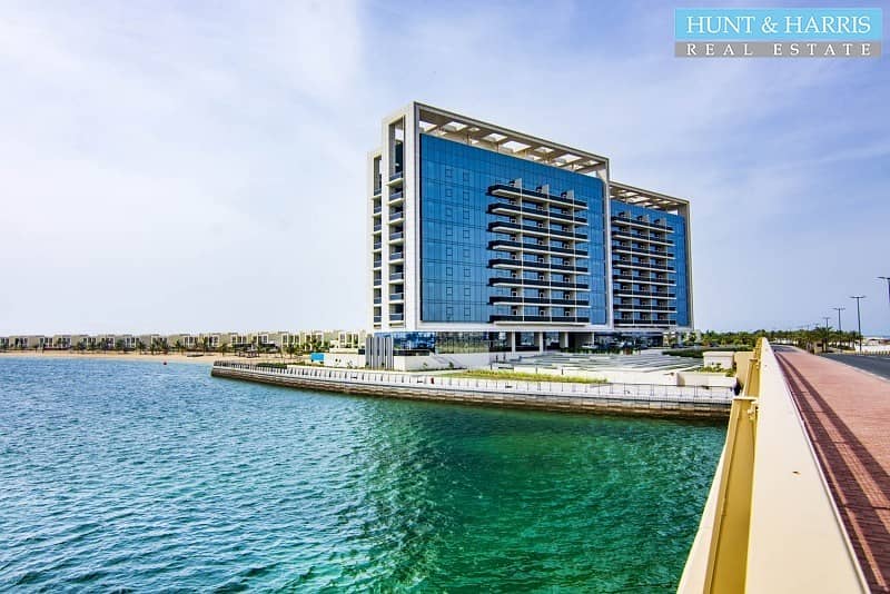 19 Brand New 1 Bedroom Apartment With Beautiful Lagoon View