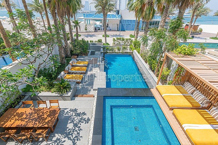 2 3 BR Villa | Beachfront | Private Pool & Terrace