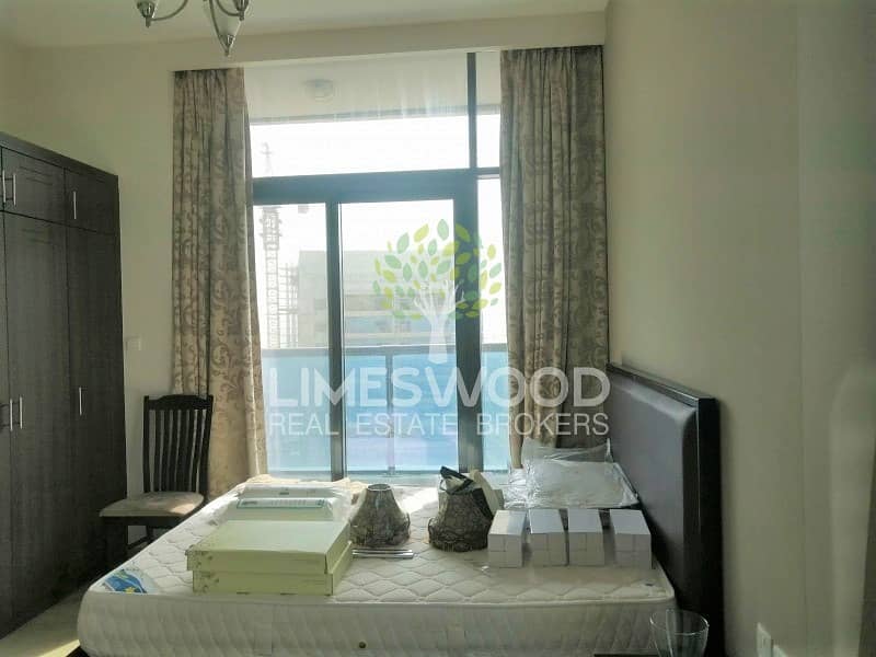 12 Middle Floor | 2 BR Furnished | Bright Corner Unit