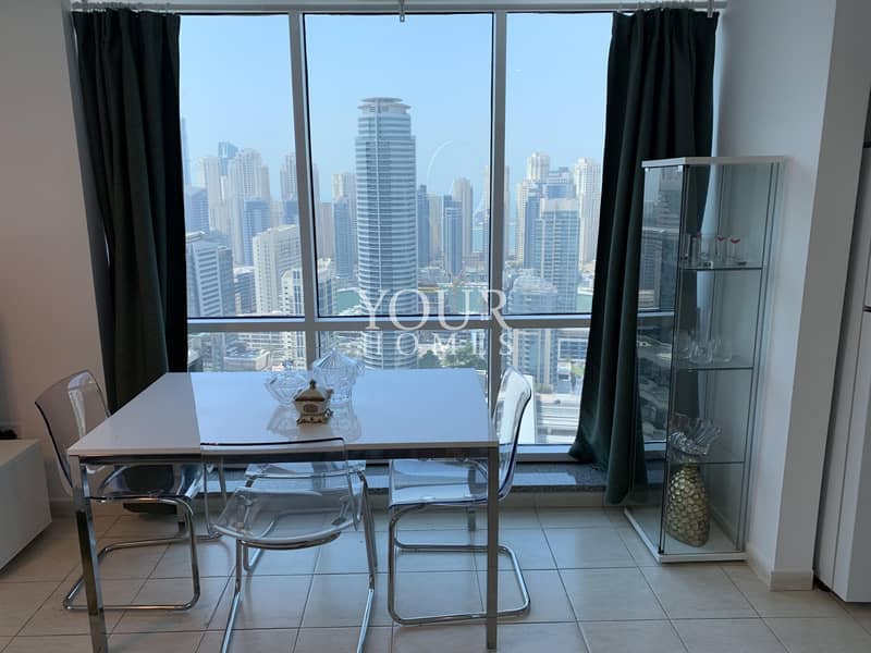 8 Modern Living. Top Flor with Dubai Ail View