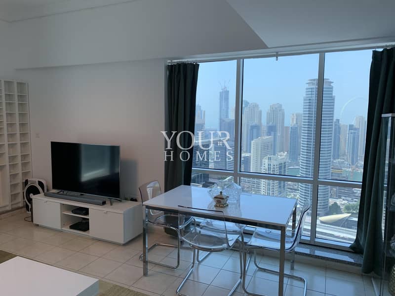 11 Modern Living. Top Flor with Dubai Ail View