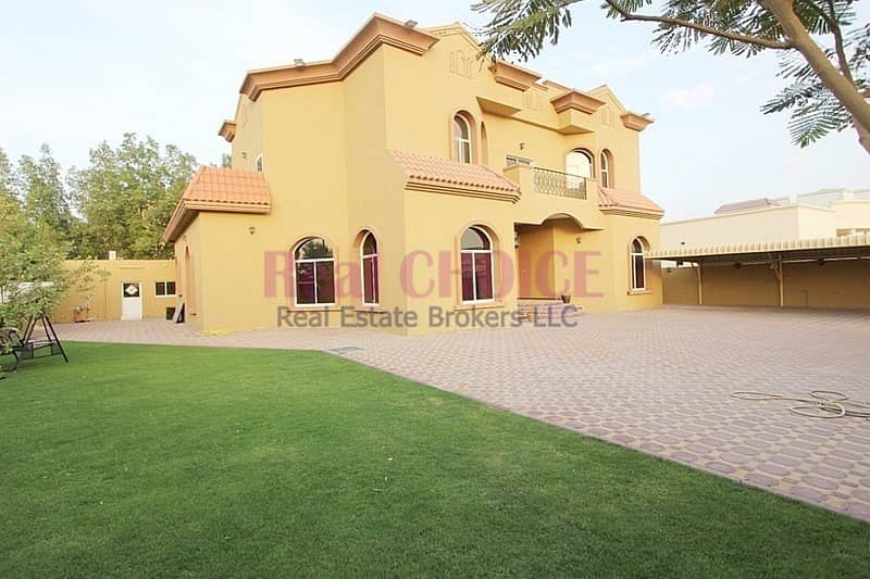 3 Quality Spacious | 8BR Corner Villa | Huge Plot