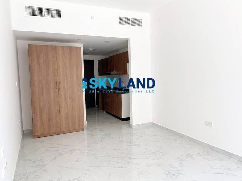 Best Offer ! Studio Apartment with Wardrobes in Masdar