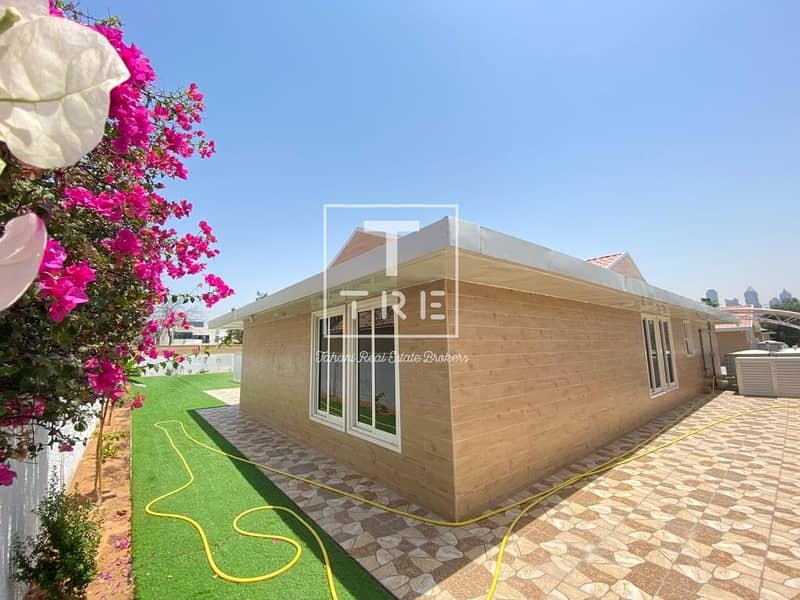 2 Newly Renovated 4 Bedroom Bungalow | Private Garden  | Shared Pool