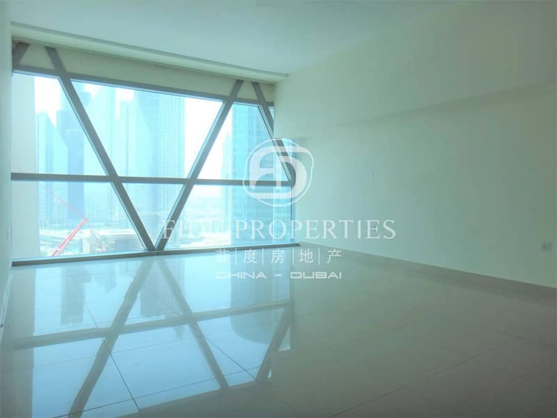 Large 1 Bed | Mid floor | Balcony | City view