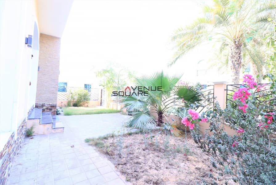 25 Modern | Well maintained | Bright and Spacious