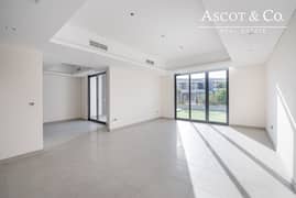 4 BHK | PARK FACING| MID UNIT| AVAILABLE
