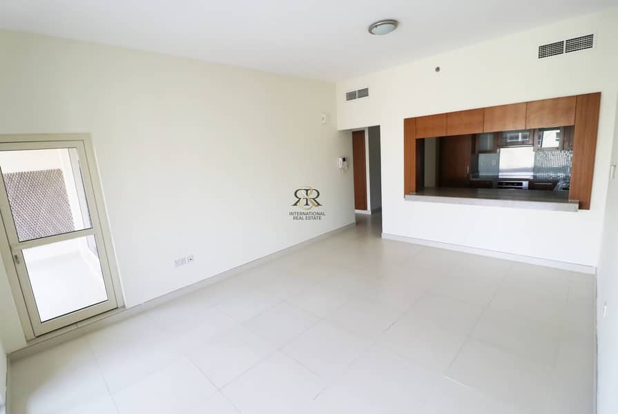 Spacious 1 Bedroom with Balcony | Well maintained