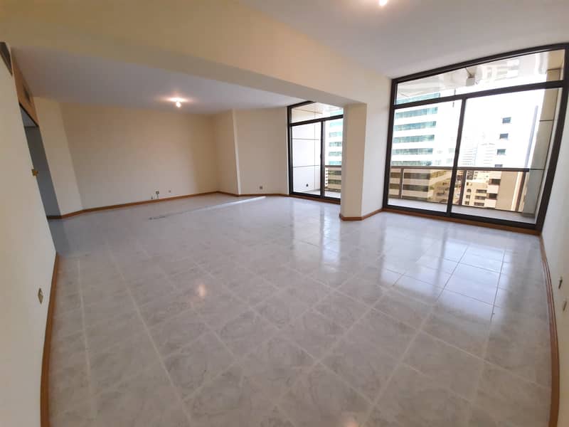 HUGE 3BHK WITH MAIDS ROOM AND HUGE BALCONY AT HAMDAN STREET