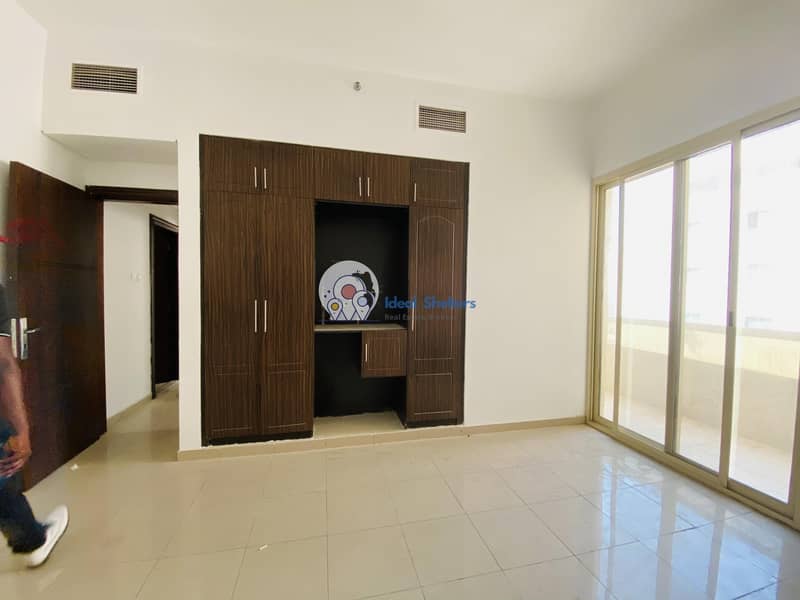 STUNNING  2BHK_AT PRIME LOCATION ALL AMENITIES FREE