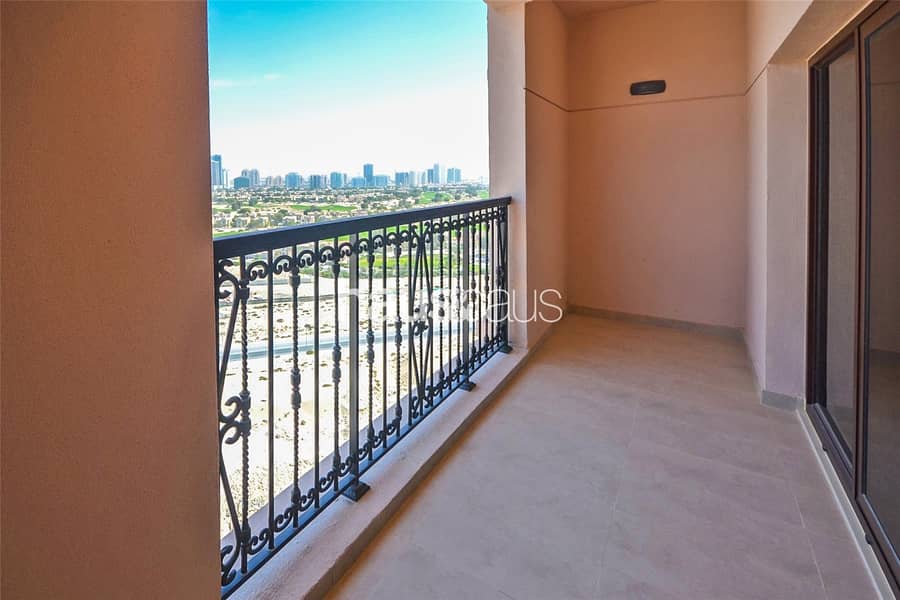 2 Golf Course View | High Floor | Flexible Cheques