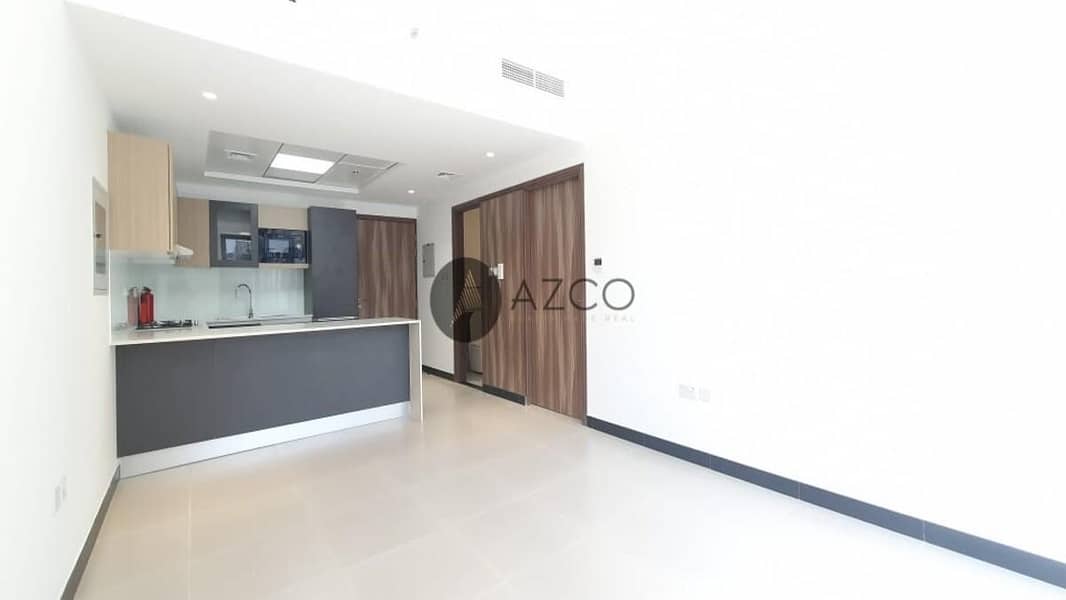 2 Brand New | Fitted Kitchen | Huge Balcony