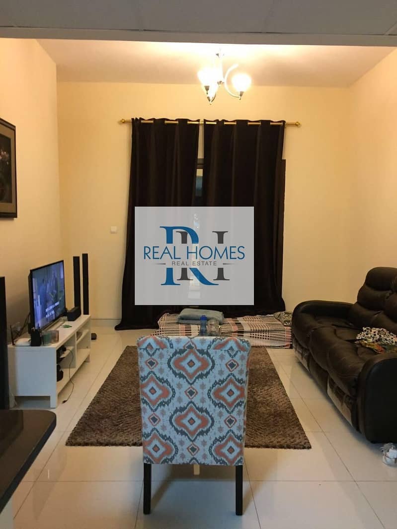14 1 Bedroom with Bacony! Ideal Unit! Ready to Move