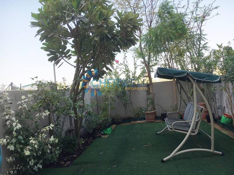 Single Row | Upgrade Villa | Spacious Garden Areaa