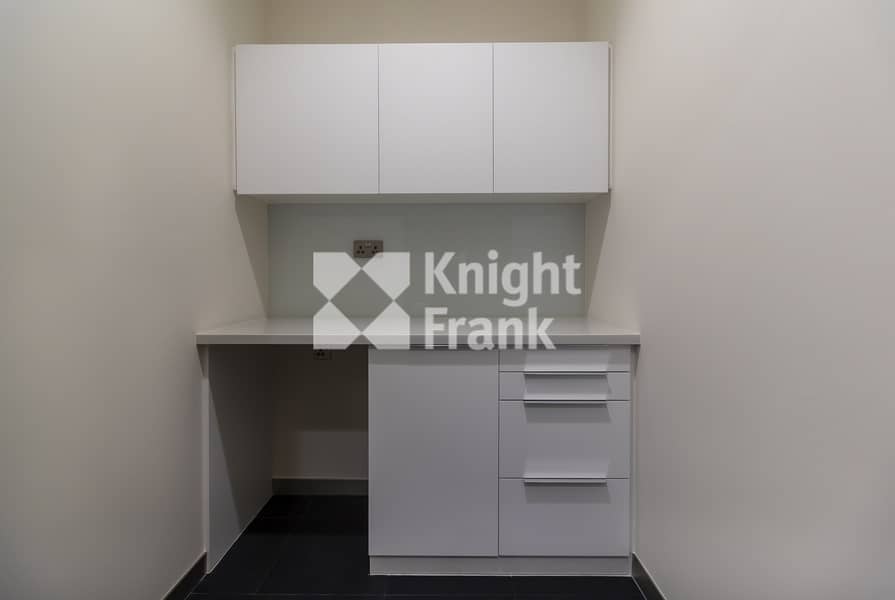 12 Many Options of Fully Fitted & Furnished Offices