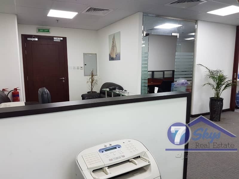 4 Furnished Office in Metropolis Tower for sale