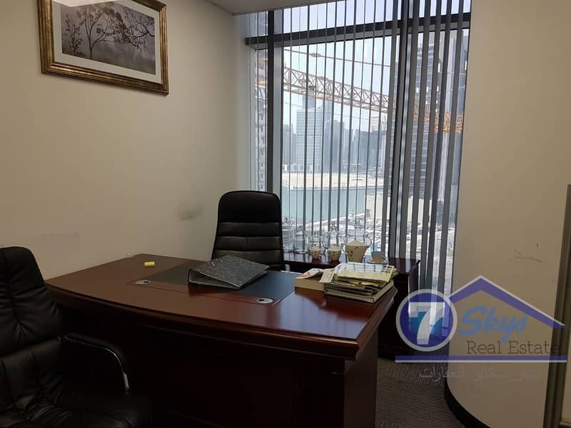 10 Furnished Office in Metropolis Tower for sale