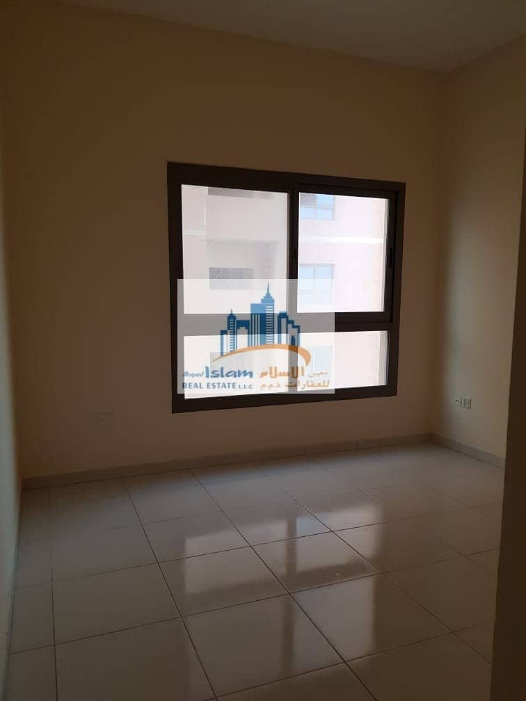 19 HOT OFFER!! HUGE 1 BHK CLOSED KITCHEN BEAUTIFUL SPACIOUS  WITH BALCONY